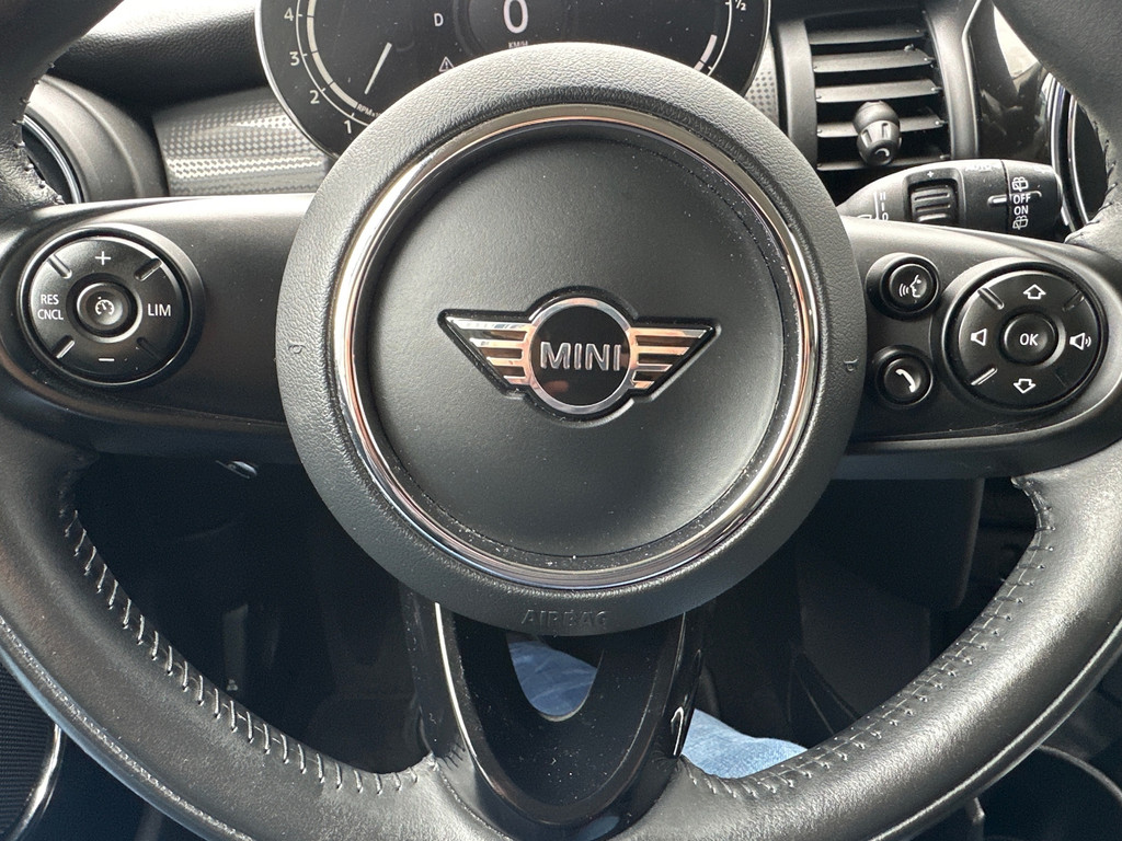 47714743-10.jpg