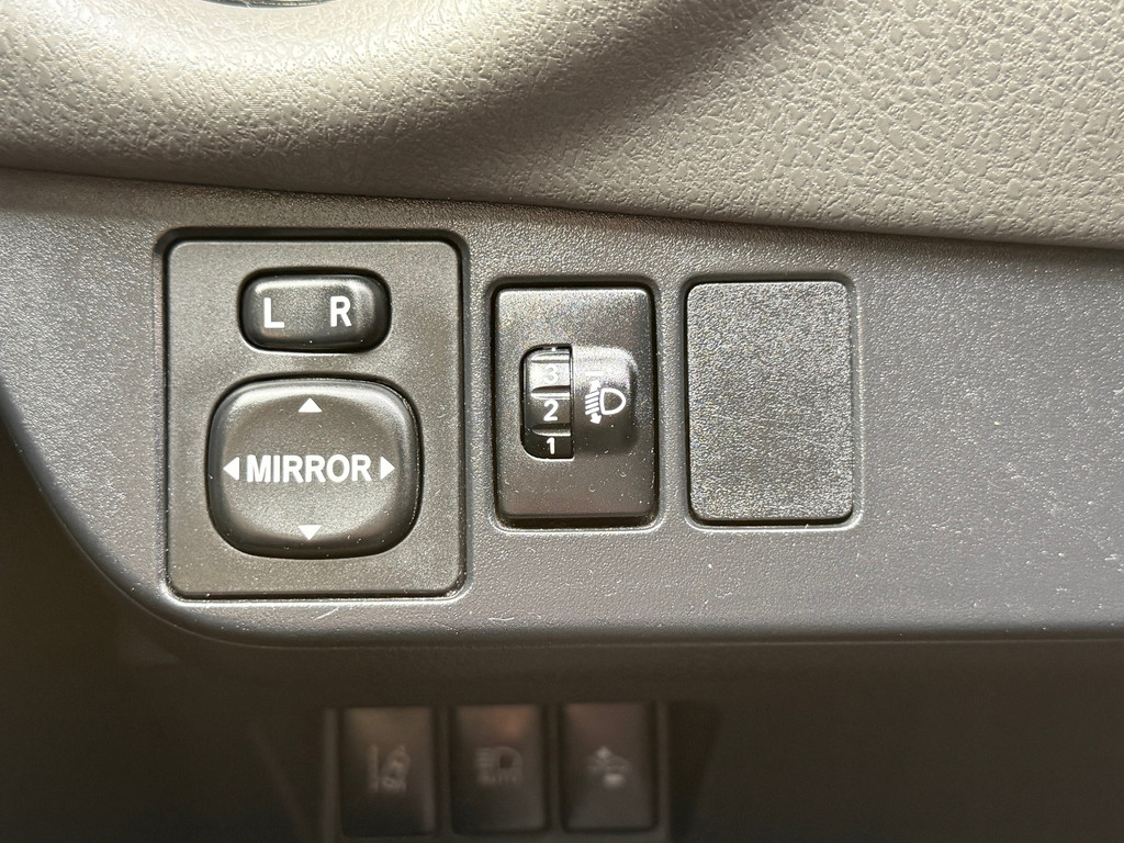 48692630-17.jpg